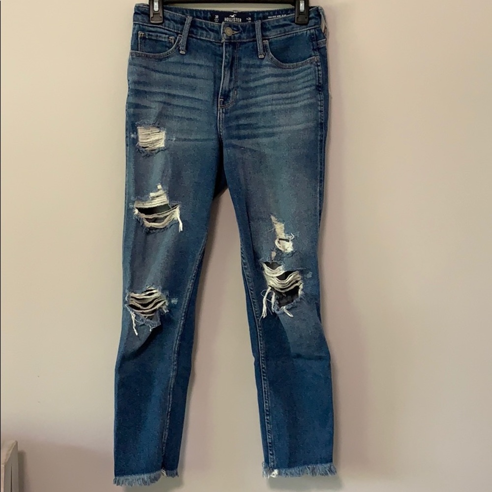 Hollister High-Rise Mom Jean